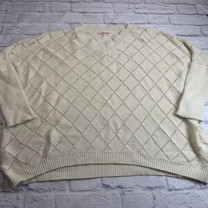 Mazik Cream V‑Neck Diamond Knit Sweater. Size XL.
